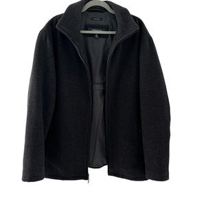 100% wool men’s Liz Claiborne coat - size M ( fits large)